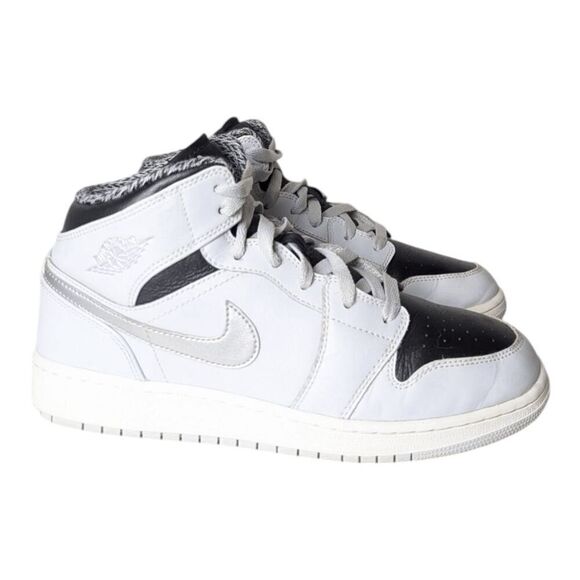 NIKE Air Jordan 1 Retro Mid "Platinum Metallic Silver" Sneakers Size 7Y/8.5 - Picture 3 of 9